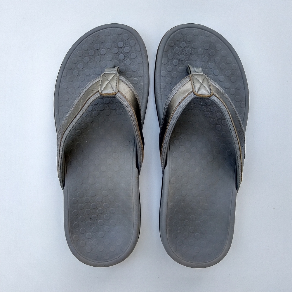 Vionic Tide II Flip Flops - Size 6